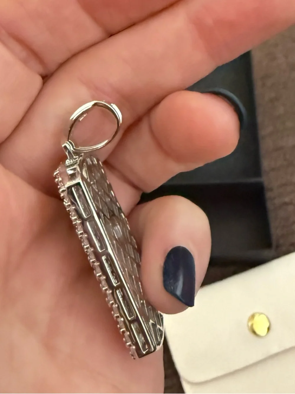 Dog Tag! New! Stainless Steel & Crystals - Picture 6 of 6